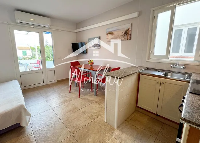 מלון דירות Ses Orenetes קאלה אן בלאנס